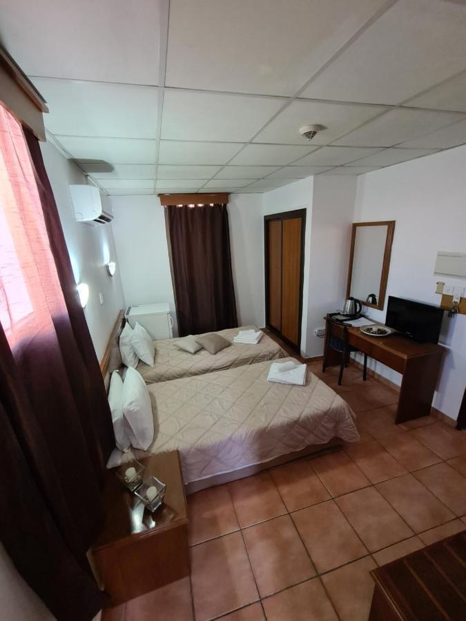 Metropole Hotel Limassol Kültér fotó