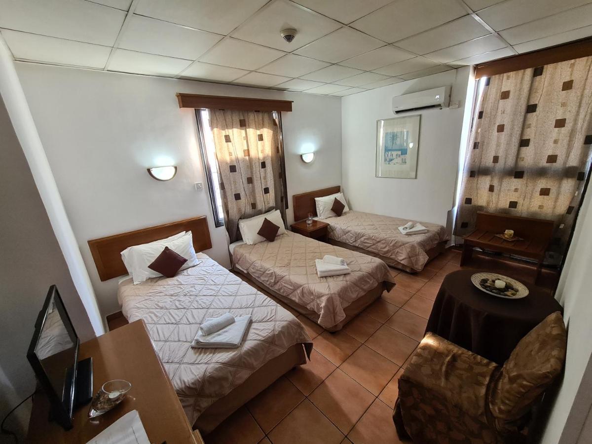 Metropole Hotel Limassol Kültér fotó