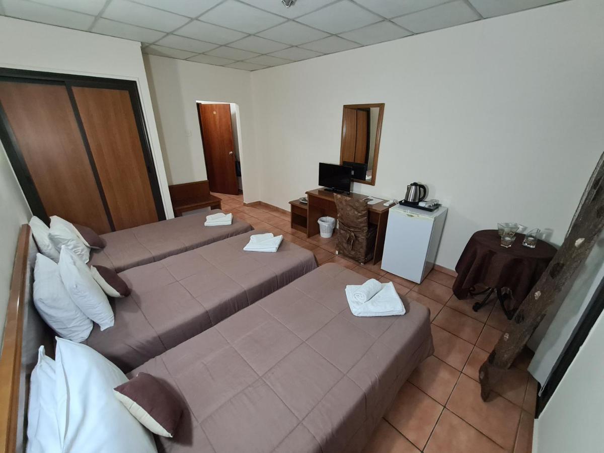 Metropole Hotel Limassol Kültér fotó